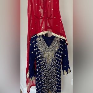 Pakistani/Indian outfit embroidered shalwar kameez
